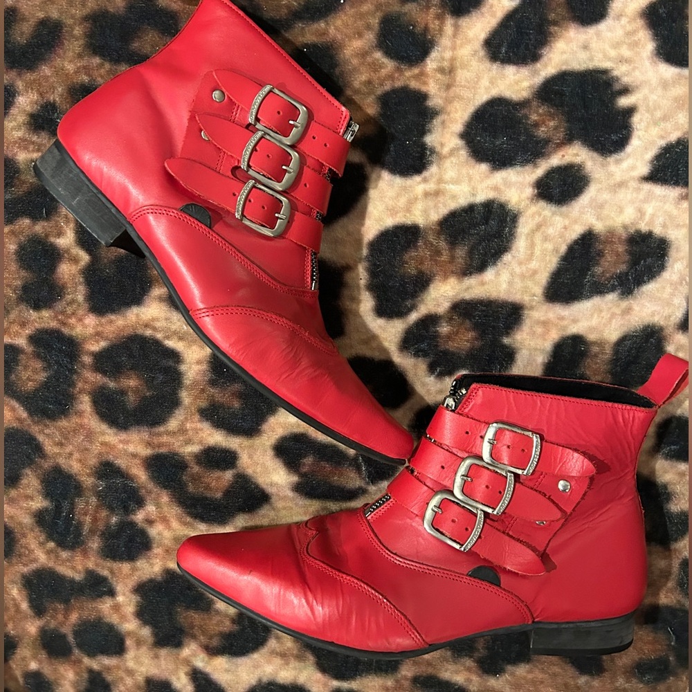 UNDERGROUND Winklepicker Red Buckle Ankle Boots
